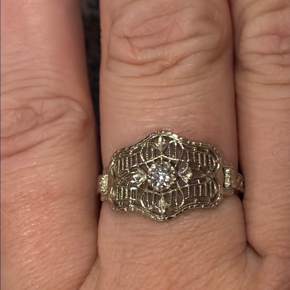 14K White Gold Filigree Ring